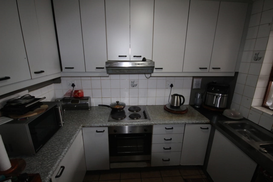 3 Bedroom Property for Sale in The Connifers Western Cape